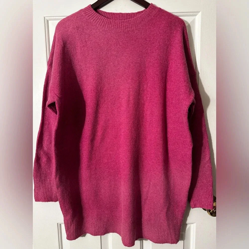 NWT LE LIS Hot Pink Oversized XS Wool Blend Crew Neck SOFT LIKE CASHMERE Sweater